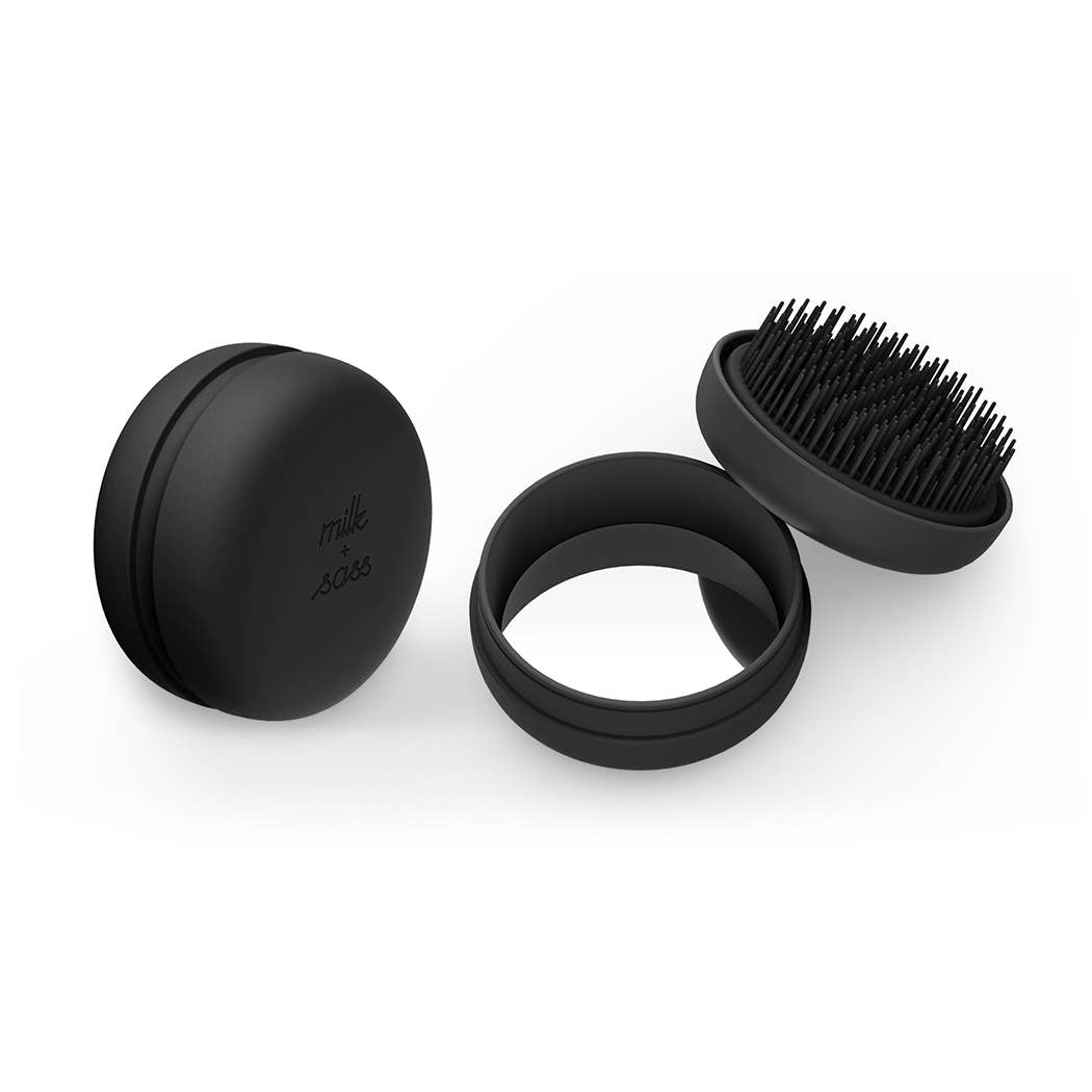 MACARON travel hairbrush black licorice