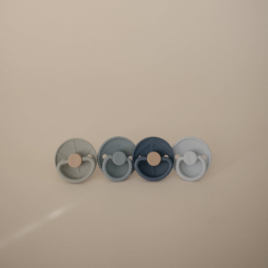 FRIGG Natural Rubber Pacifier 4-Pack