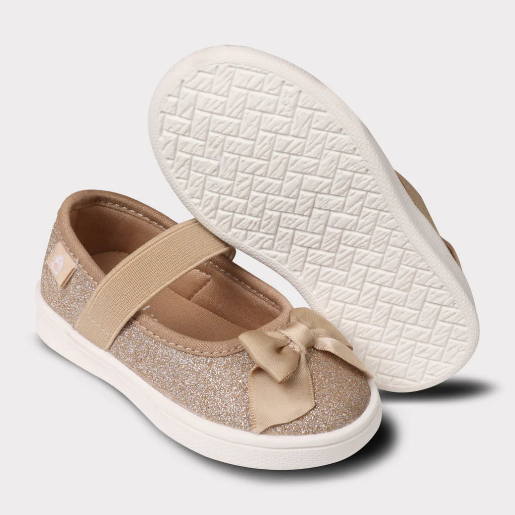 Quinn Girls Crib Slip-On Shoe
