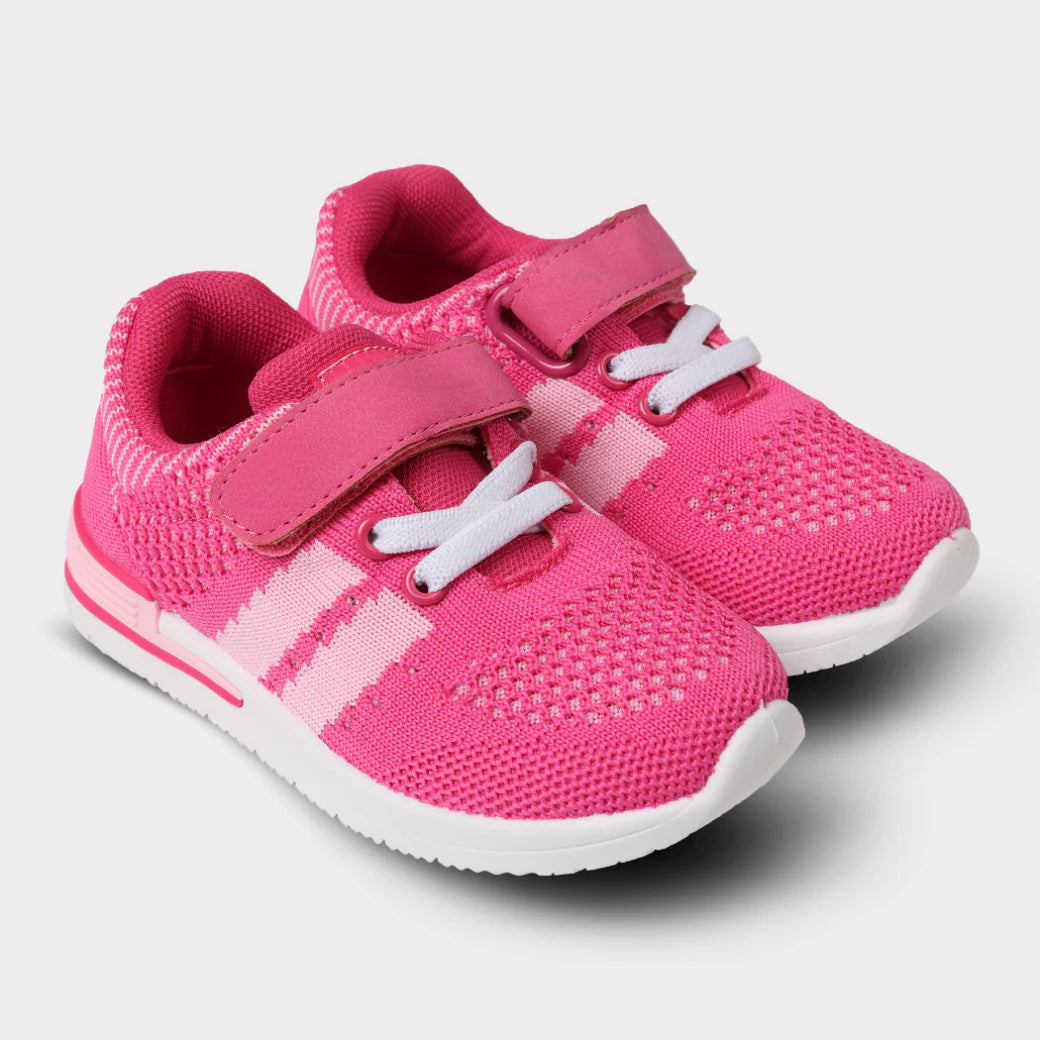 Wynn Girls Hook & Loop Sneaker
