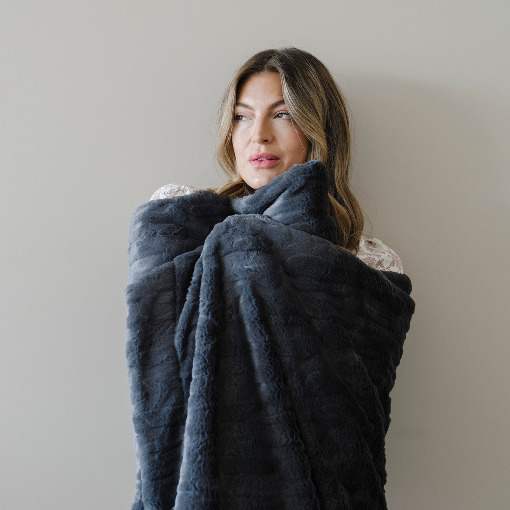 PATTERNED FAUX FUR XL THROW BLANKETS