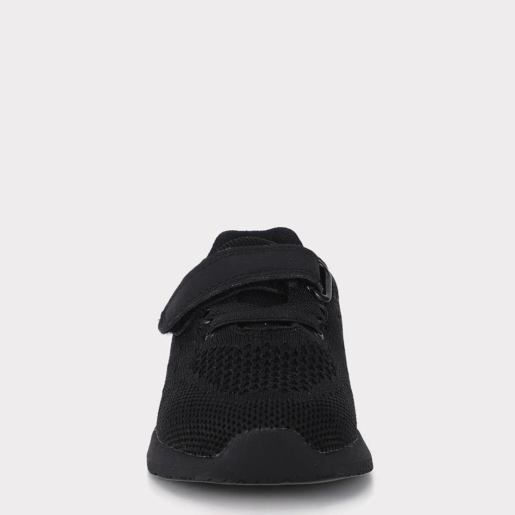 Wynn Unisex Hook & Loop Sneaker
