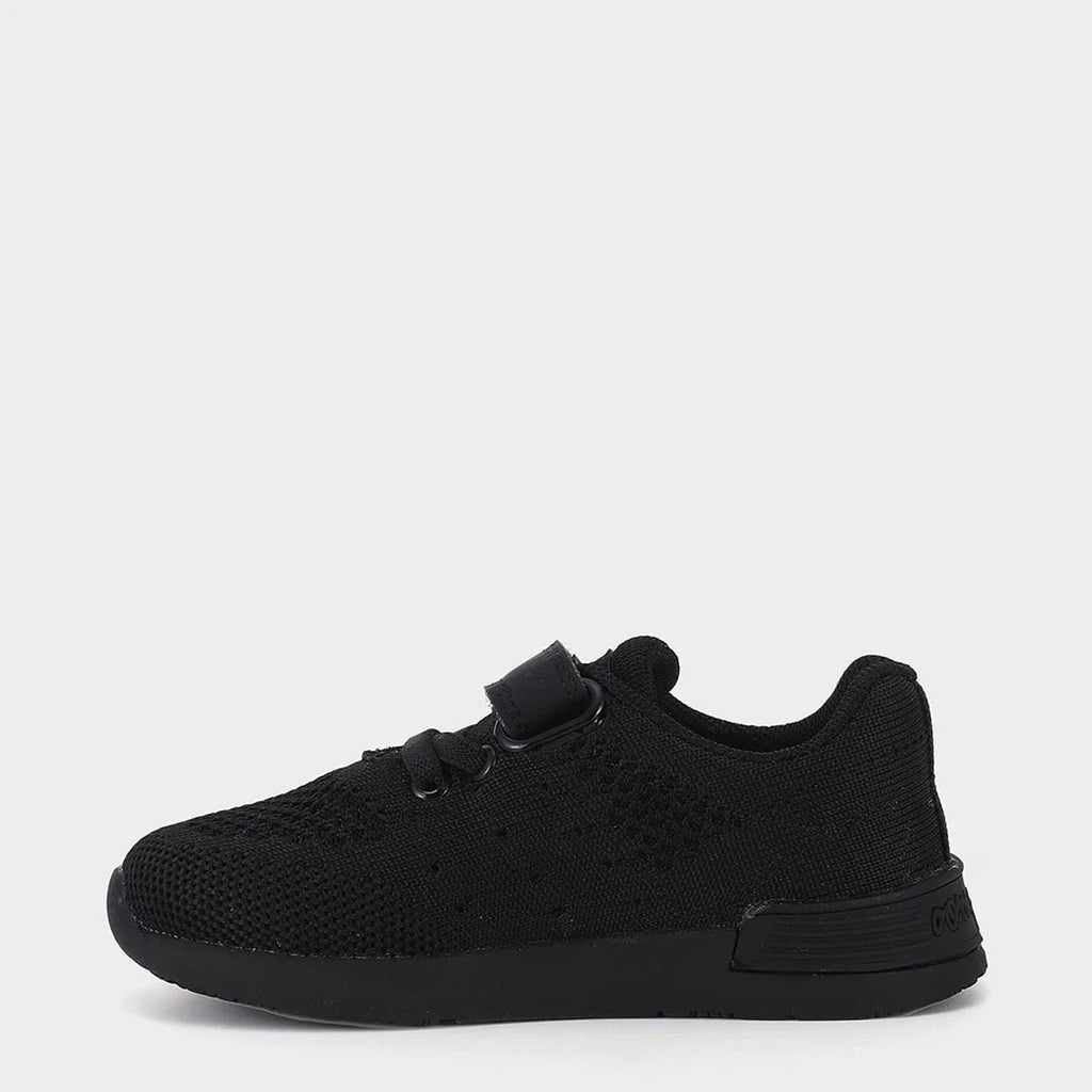 Wynn Girls Hook & Loop Sneaker