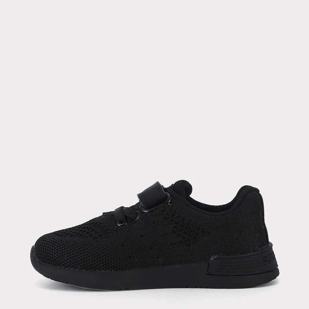 Wynn Unisex Hook & Loop Sneaker