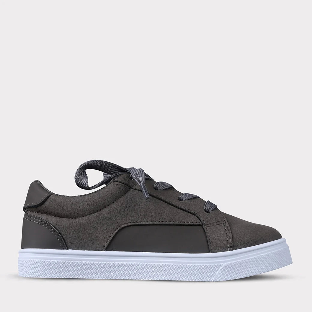 Leo Youth Lace-Up Sneaker