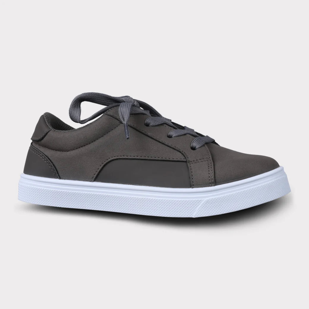 Leo Youth Lace-Up Sneaker