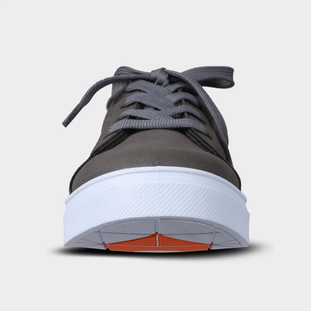 Leo Youth Lace-Up Sneaker