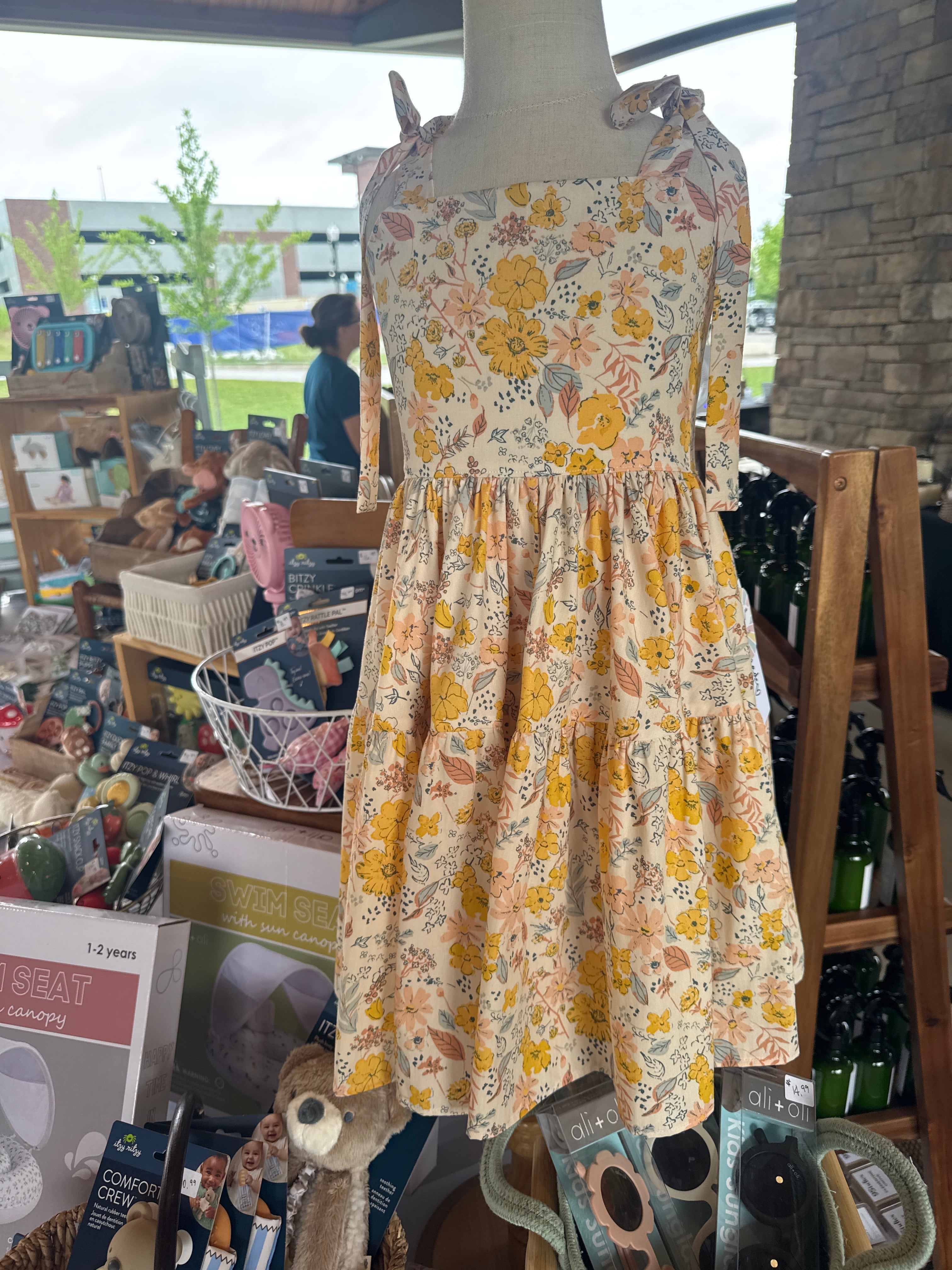 Retro Floral Shoulder Tie Dress