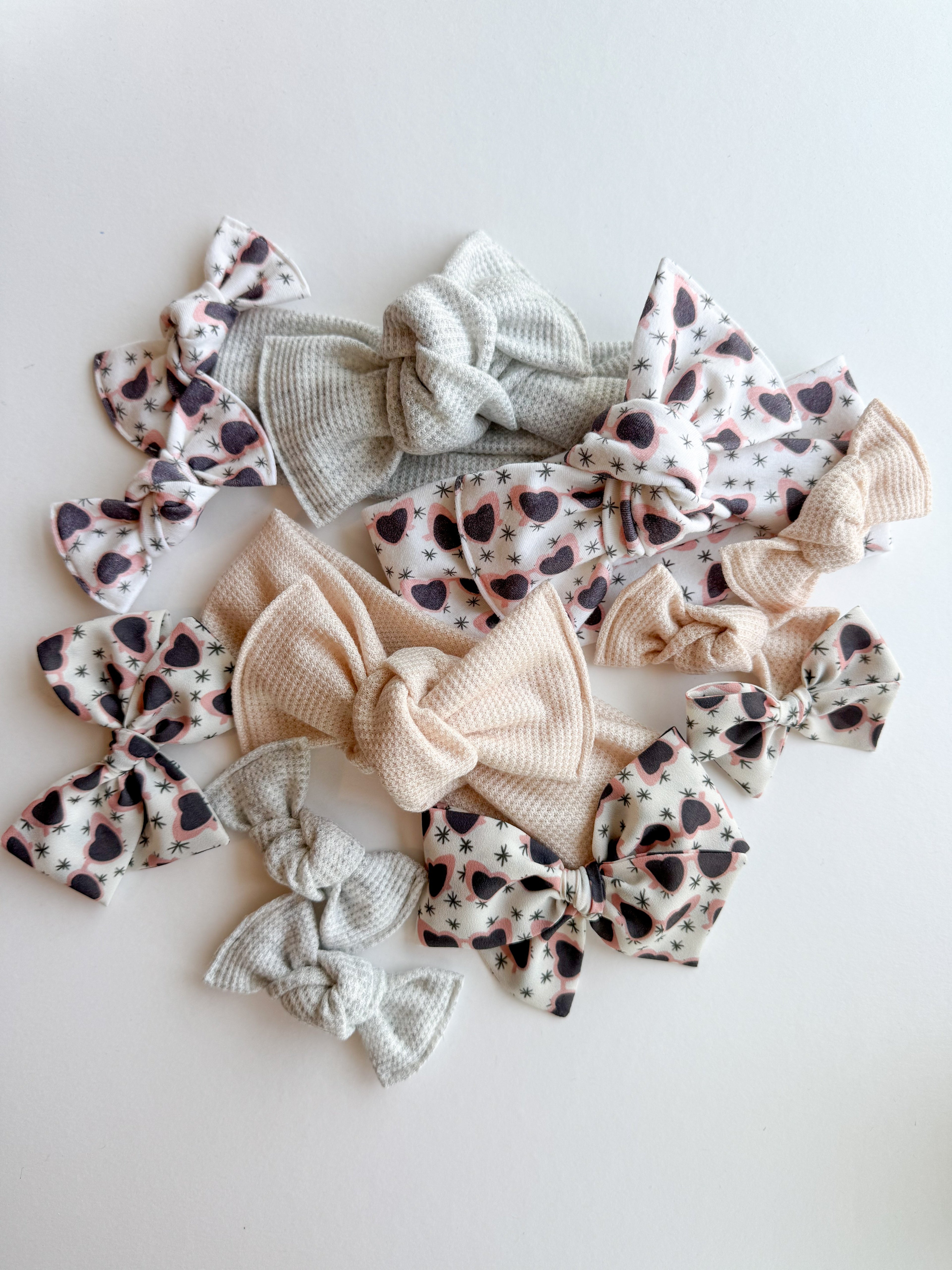 Heart Sunnies Pinwheel Bow