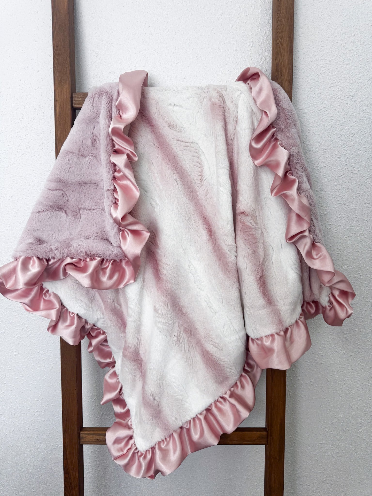 Hollis | Luxe Cuddle Blanket