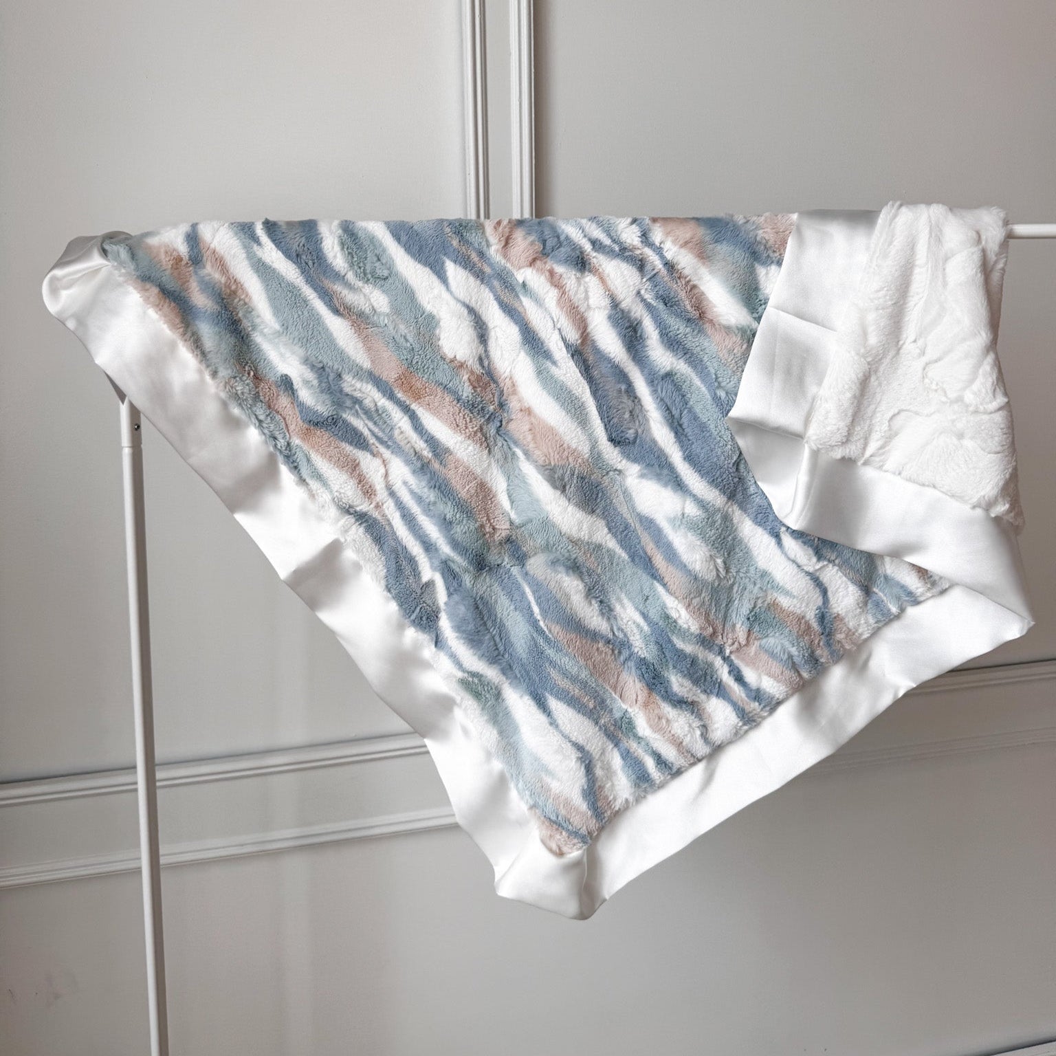 Riptide | Luxe Cuddle Blanket