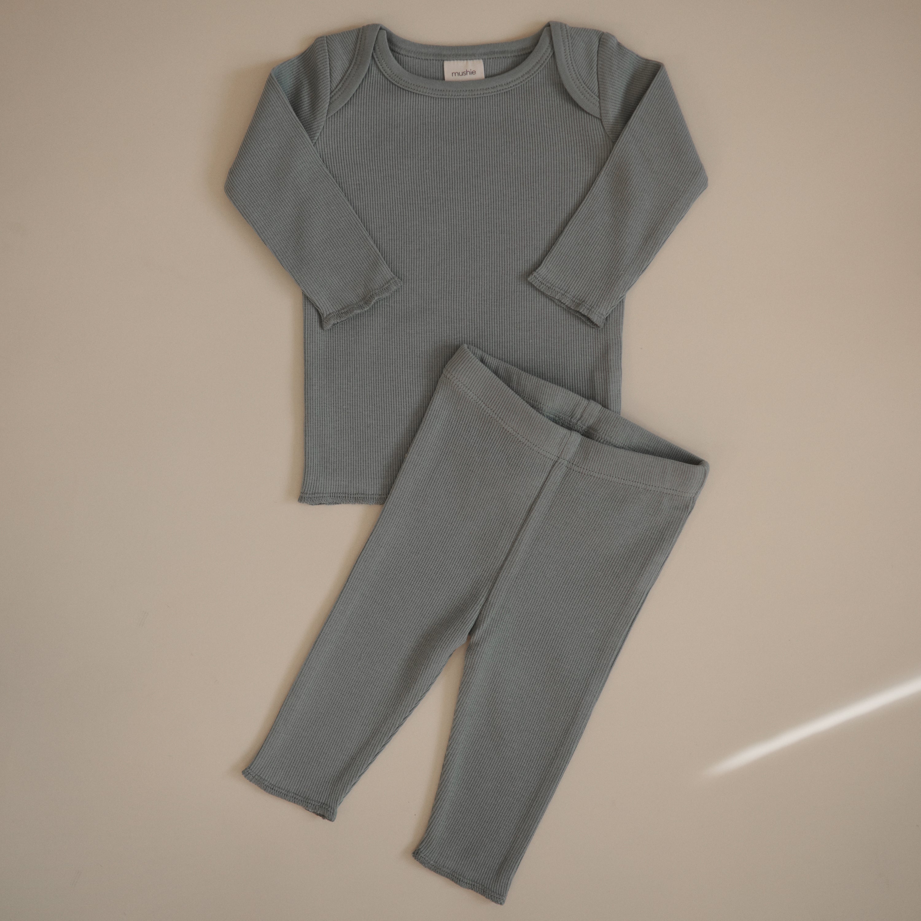 Two Piece Set
