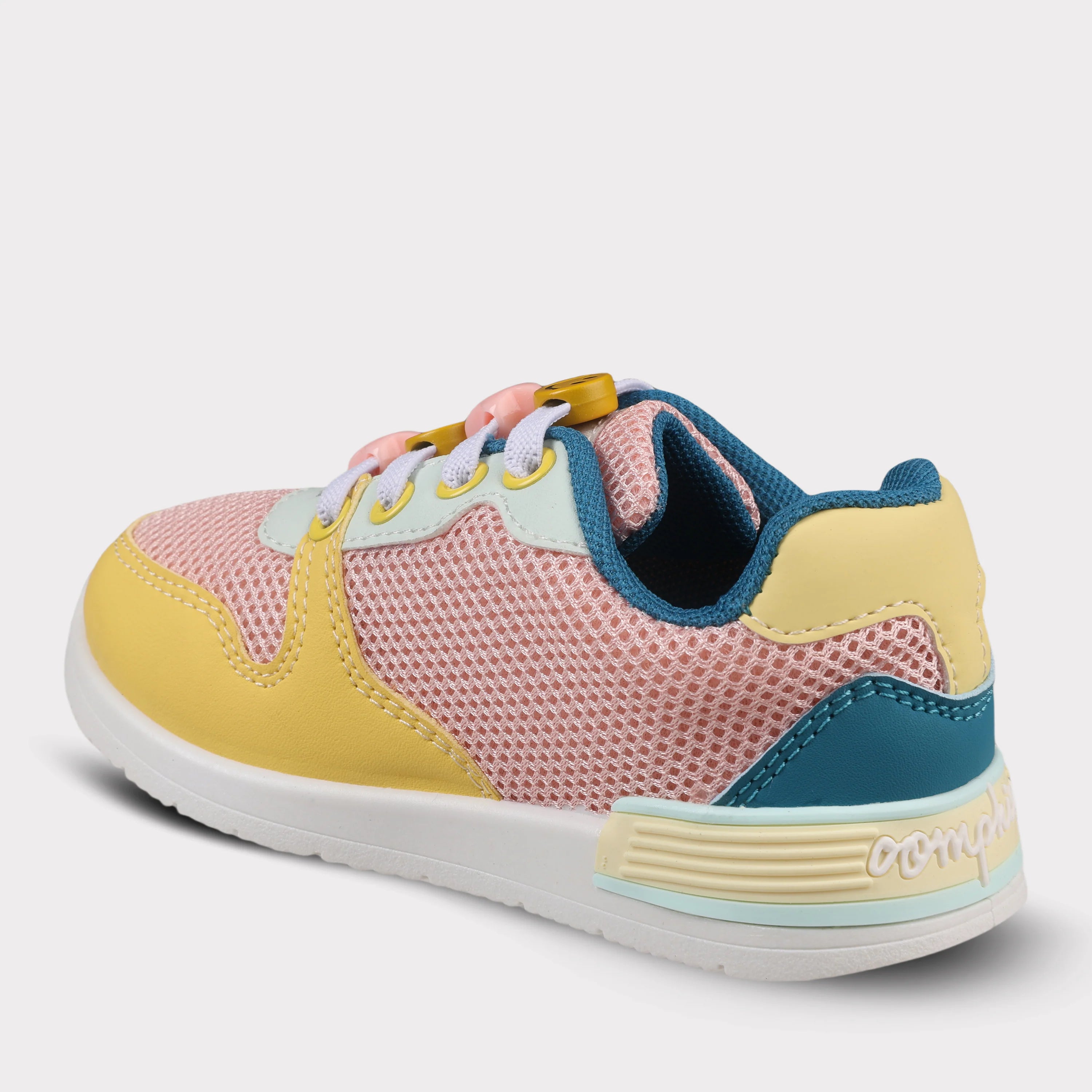 Wilma Girls Slip-On Sneaker