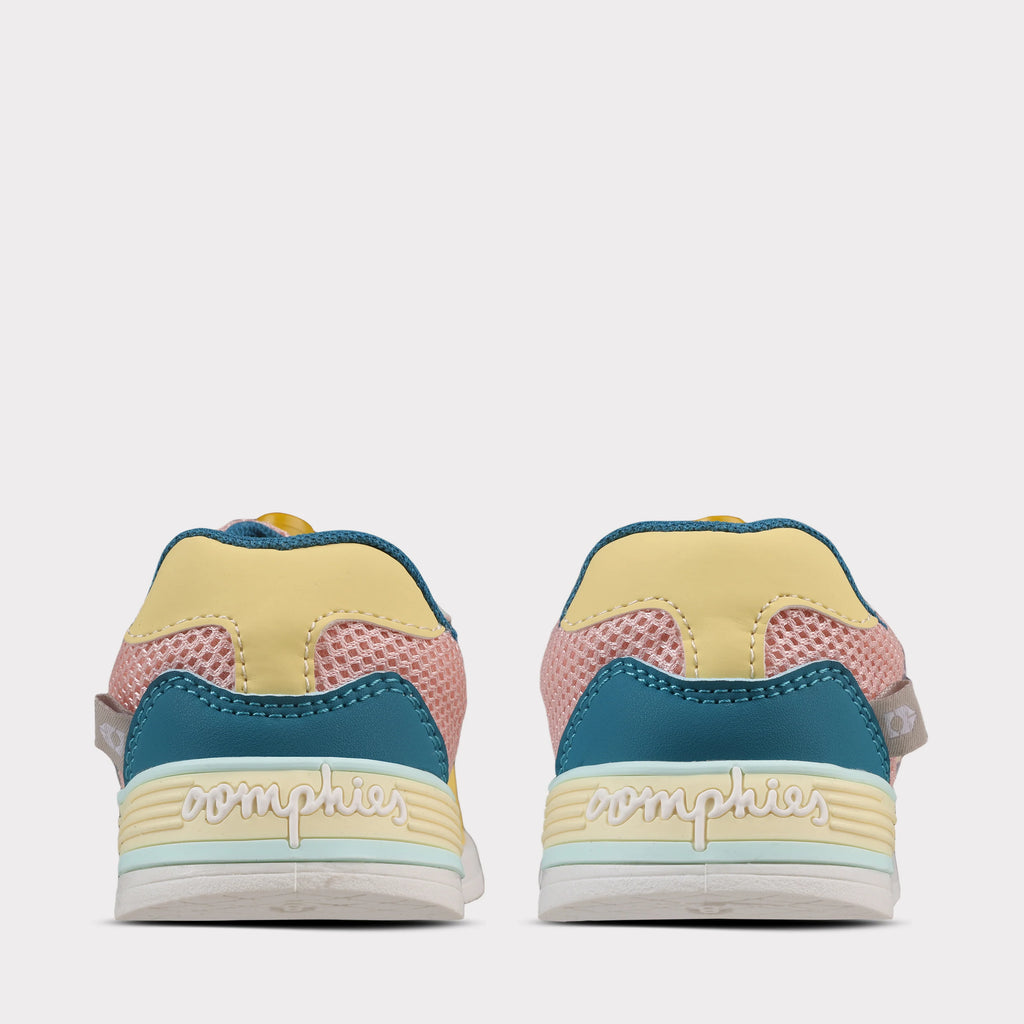 Wilma Girls Slip-On Sneaker