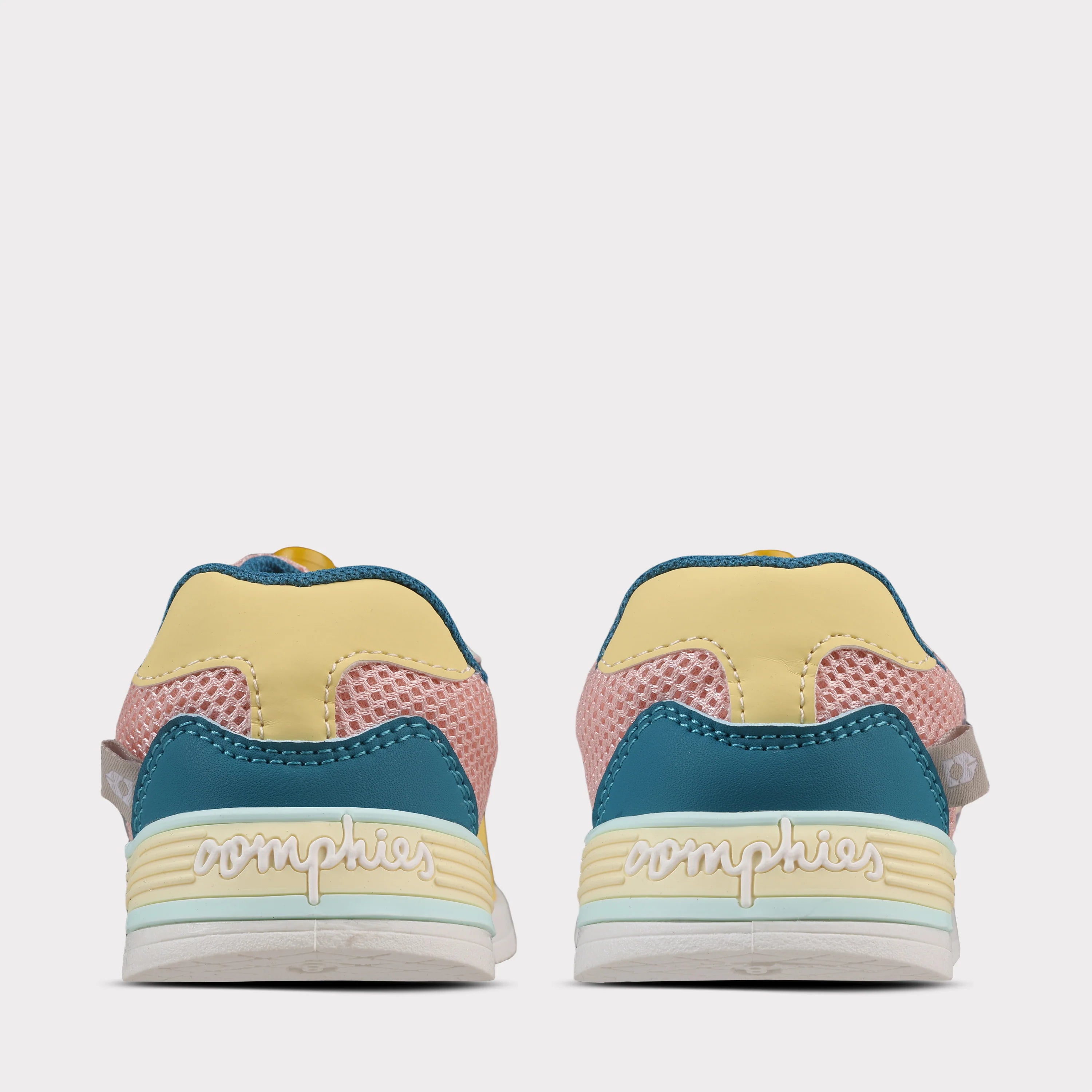 Wilma Girls Slip-On Sneaker
