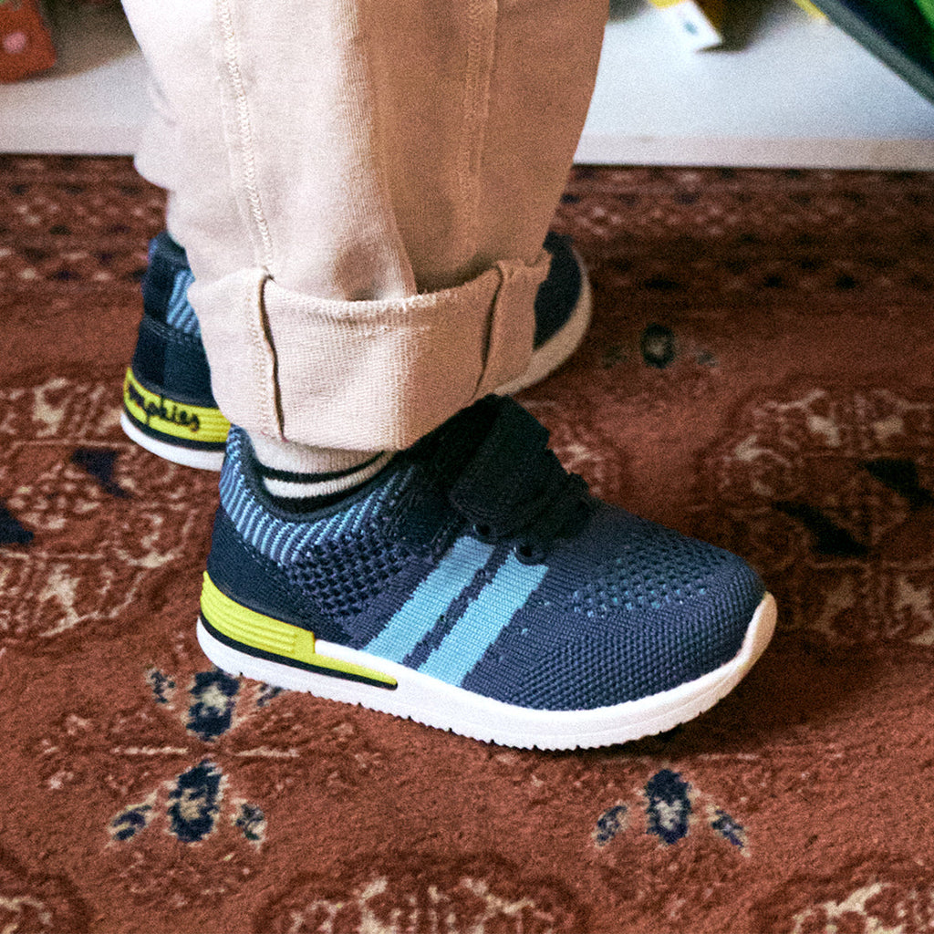 Wynn Boys Hook & Loop Sneaker