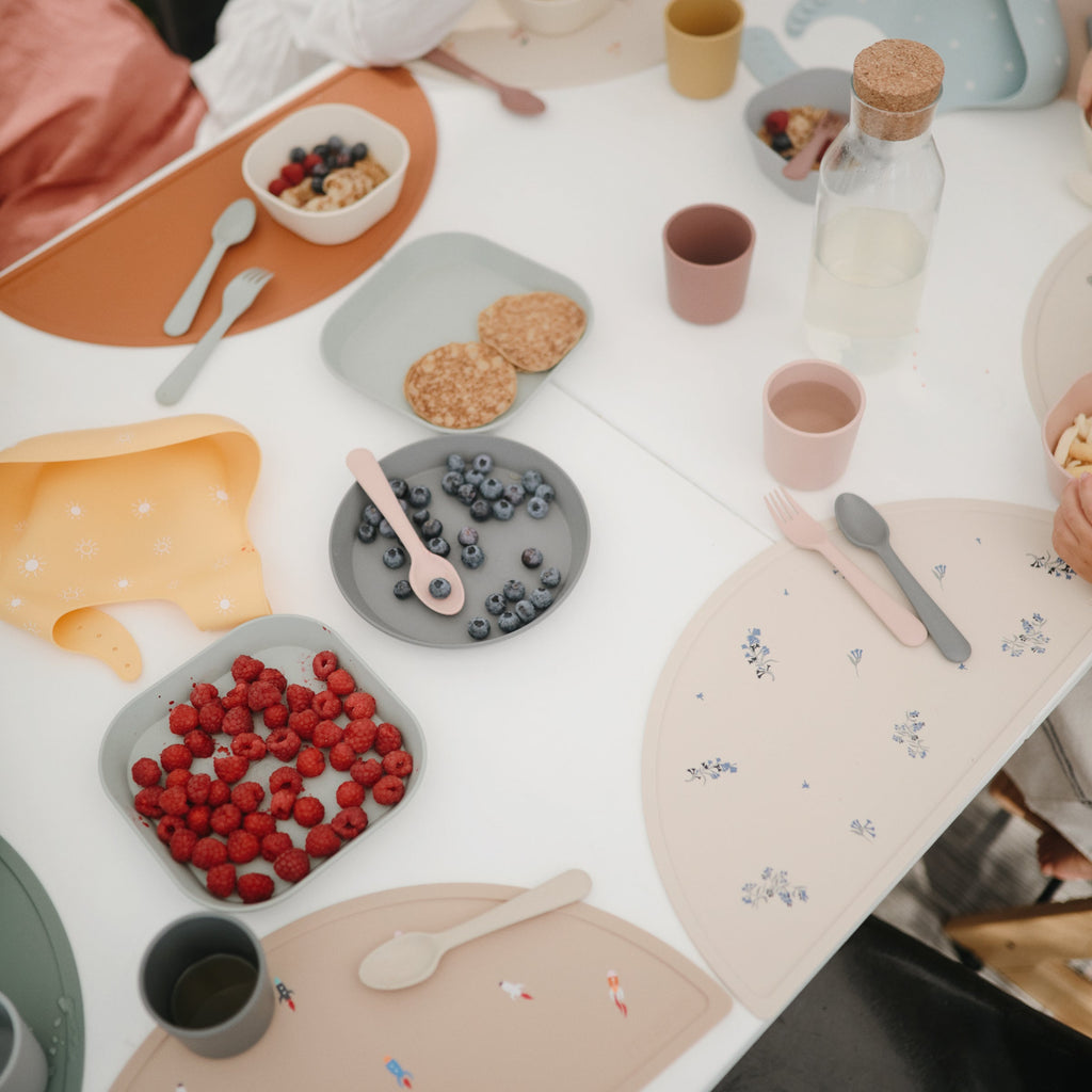 Dinnerware Cups