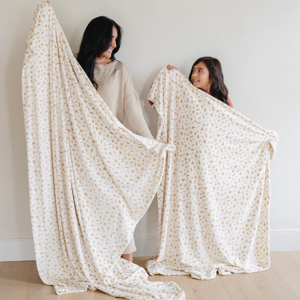 MINKY STRETCH XL THROW BLANKETS